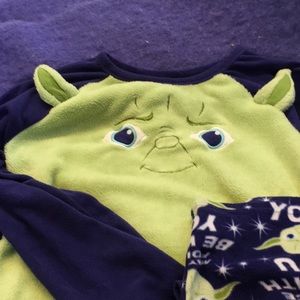STAR WARS Yoda pajama set.